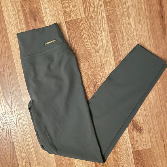 Whitney simmons gymshark leggings v3 - Picture 3 of 7